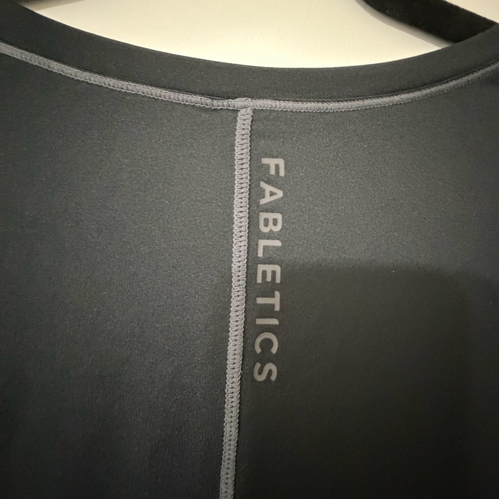 Fabletics Black Workout T Shirt Size XL - Picture 4 of 6
